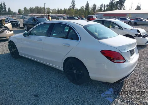 2018 Mercedes-Benz C 300 из США, поврежденный, VIN 55SWF4JB4JU280071